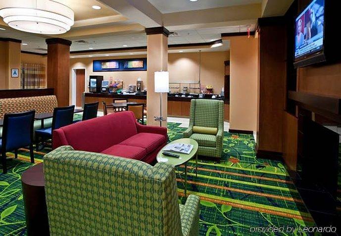 Fairfield Inn & Suites Louisville East Beltér fotó